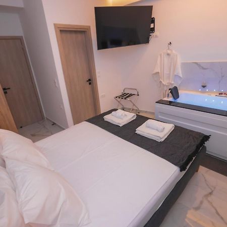 Zeos Finest Jacuzzi Suite Athens Luaran gambar